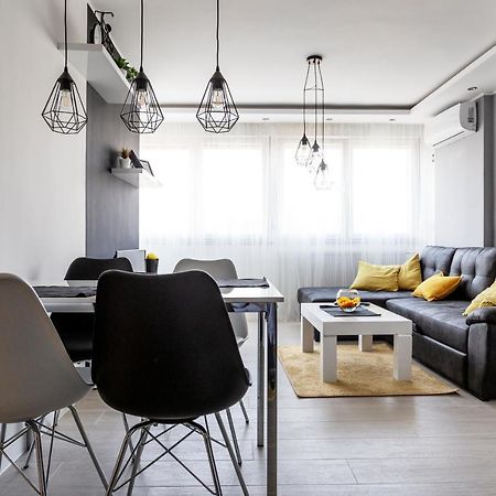 Park Apartment Novi Sad Eksteriør billede