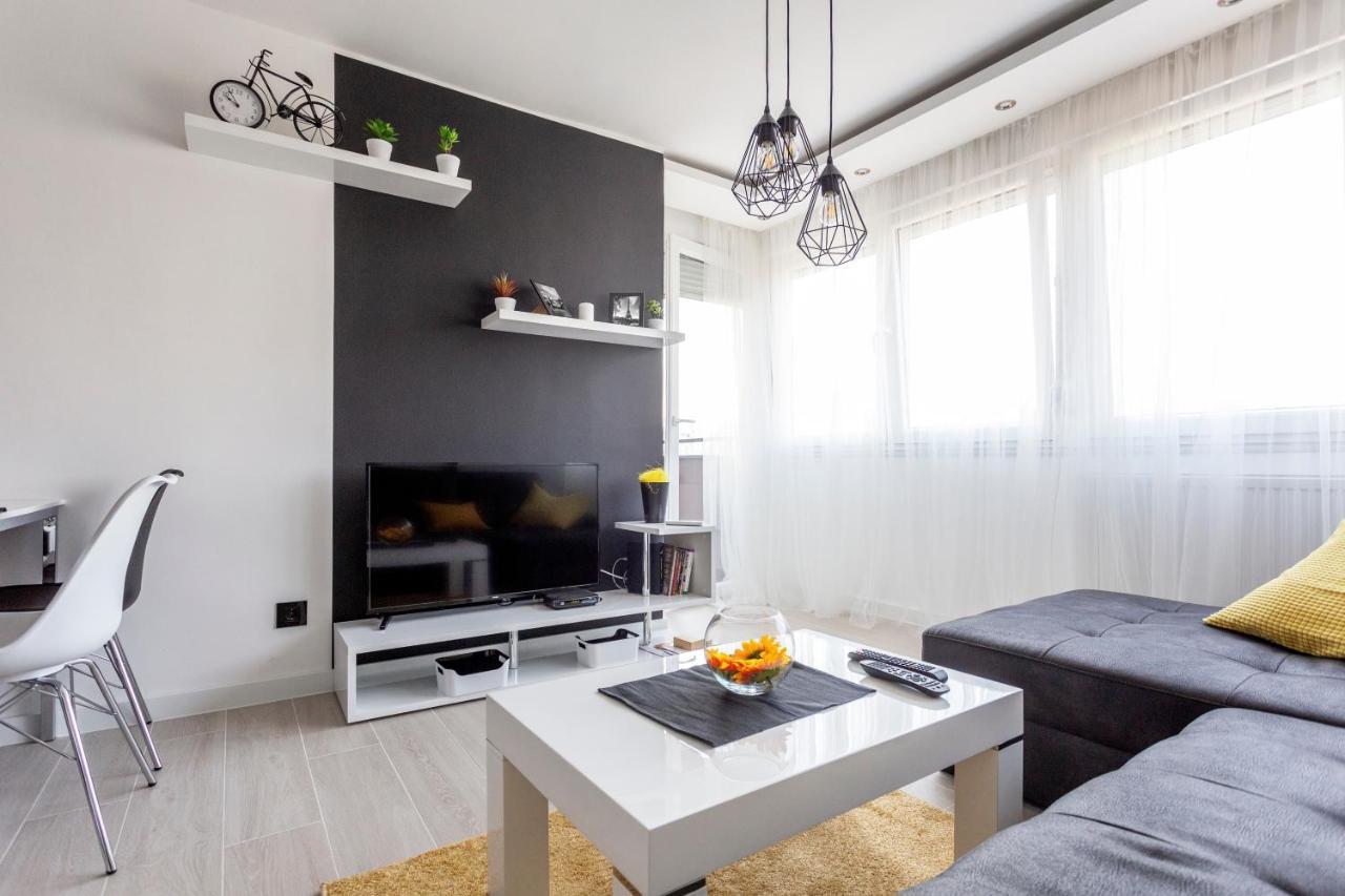 Park Apartment Novi Sad Eksteriør billede